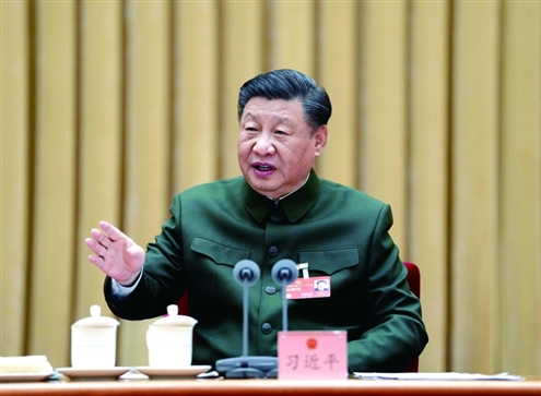 3月8日下午,中共中央总书记、国家主席、中央军委主席习近平出席十四届全国人大一次会议解放军和武警部队代表团全体会议并发表重要讲话。新华社发